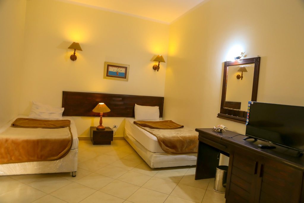 Tarakhan hotel dahab located approximately 96 km from Sharm el-Sheikh International Airport, a few minutes walk from Dahab Beach, 10 minutes walk from Big Blue Dive Center and 2.5 km from the lagoon.