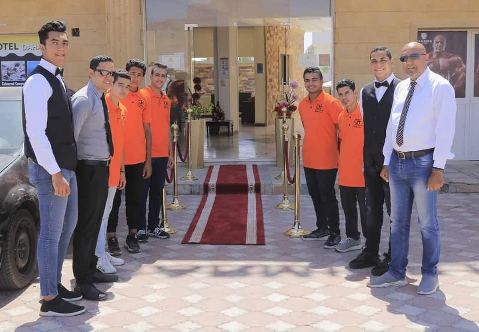 Carmine Dahab offers concierge service, non-smoking rooms, an outdoor swimming pool, free Wi-Fi, a restaurant, airport transfers and a restaurant and Bicycle rental service.